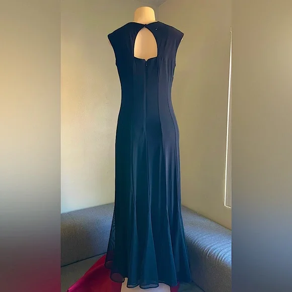 R&M Richards Evening Gown - Picture 3 of 13